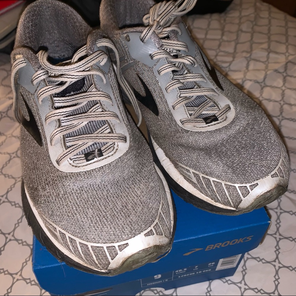 Brooks Adrenaline GTS 18
